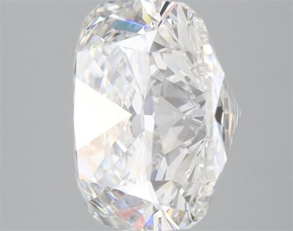 CUSHION BRILLIANT 3.53 carats