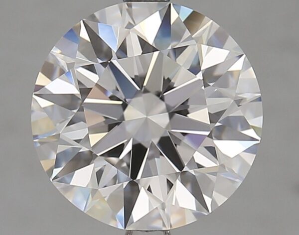 ROUND 4.02 carats