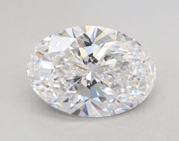OVAL 2.7 carats