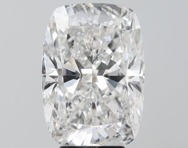 CUSHION BRILLIANT 6.02 carats